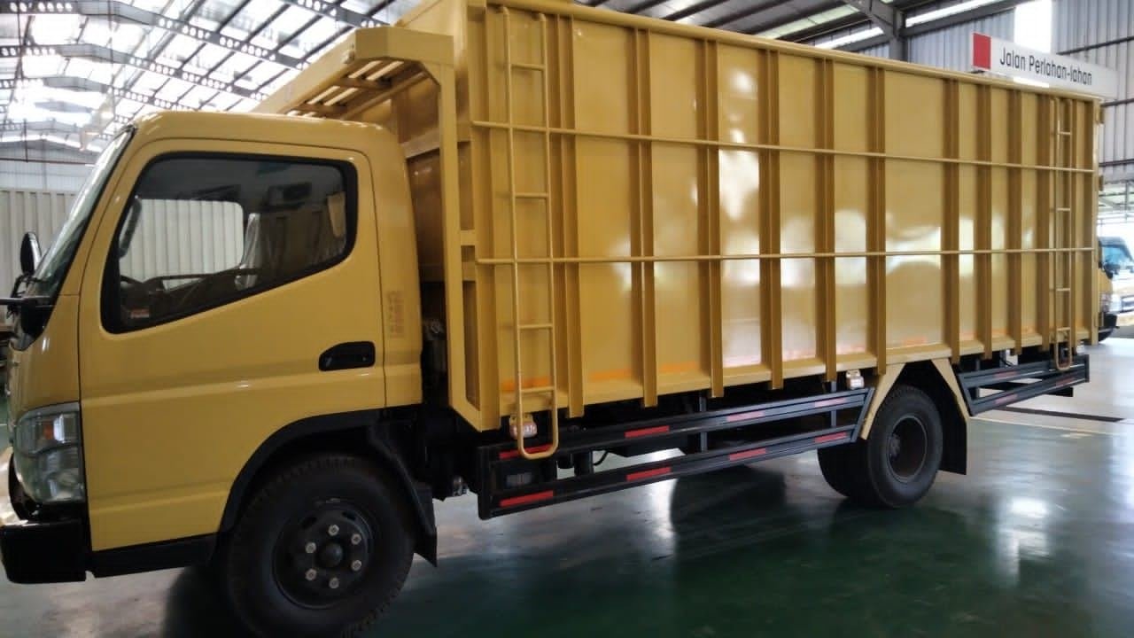 Truk bak Fuso baru
